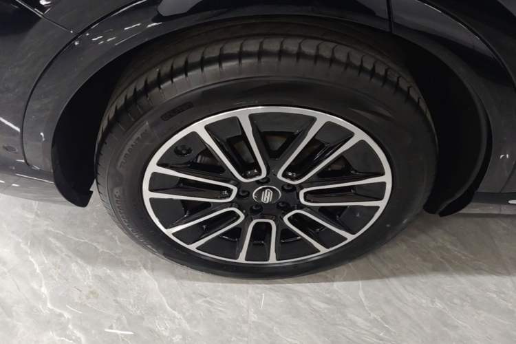 Used Hima H5 2025 Model Pure Electric Max Long Range Right Rear Wheel Hub