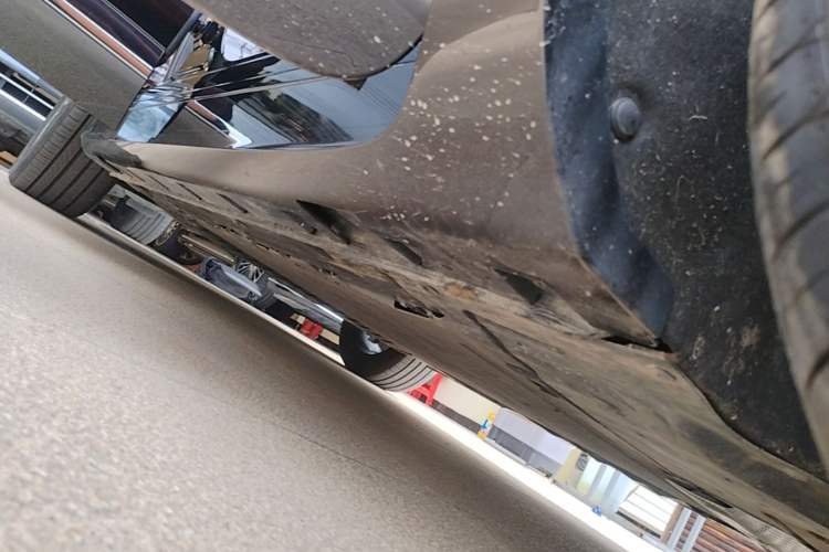 Used Hima H5 2025 Model Range-Extending Max Right Side Sill