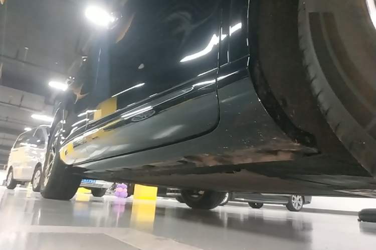 Used Hima H5 2025 Model Range-Extending Max Right Side Sill