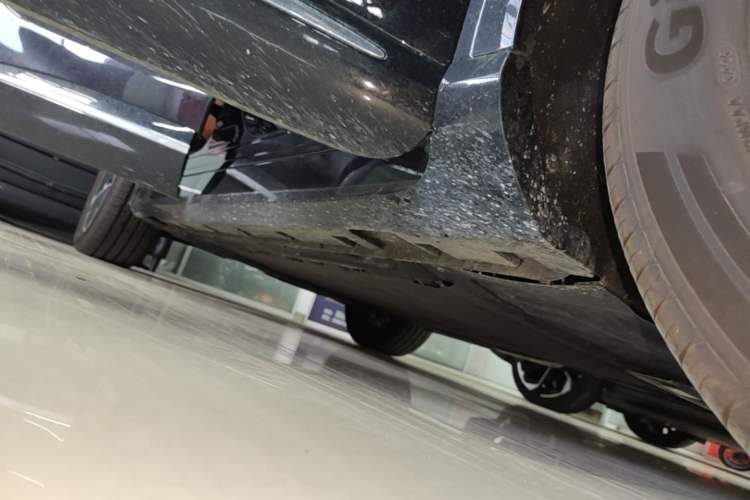 Used Hima H5 2025 Model Range-Extending Max Right Side Sill
