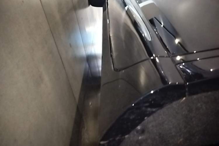 Used Hima H5 2025 Model Range-Extending Max Right Side Sill