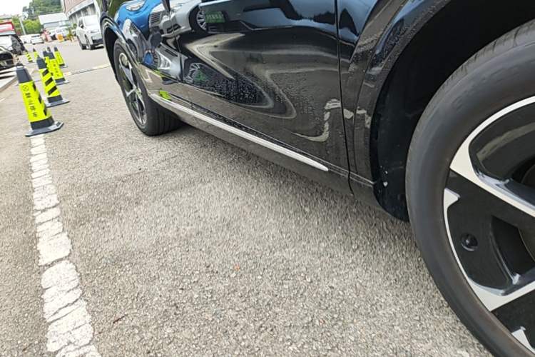 Used Hima H5 2025 Model Range-Extending Max Right Side Sill