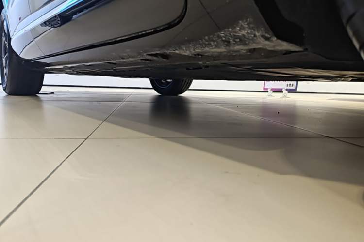 Used Hima H5 2025 Model Range-Extending Pro Right Side Sill