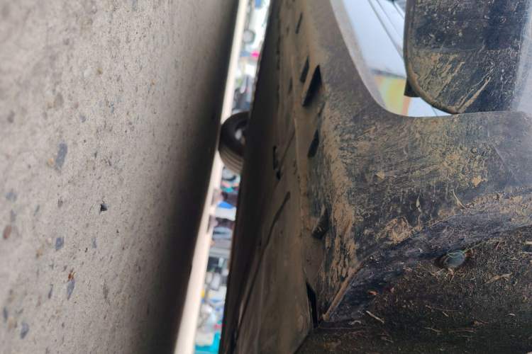 Used Hima H5 2025 Model Range-Extending Pro Right Side Sill