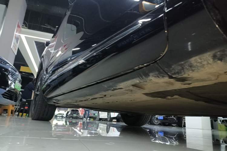Used Hima H5 2025 Model Range-Extending Max Right Side Sill