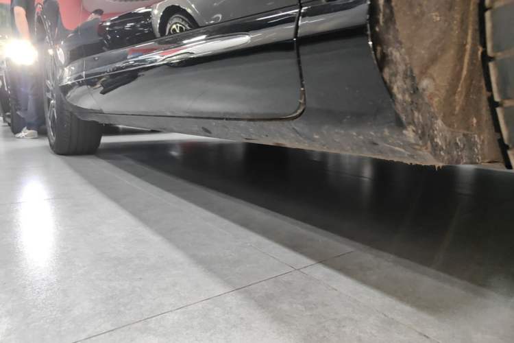 Used Hima H5 2025 Model Pure Electric Max Long Range Right Side Sill