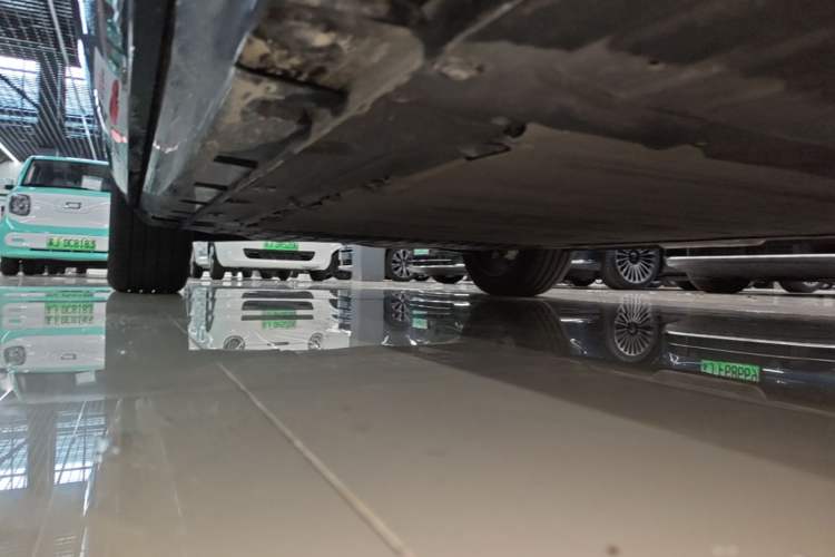 Used Hima H5 2025 Model Range-Extending Max Right Side Sill