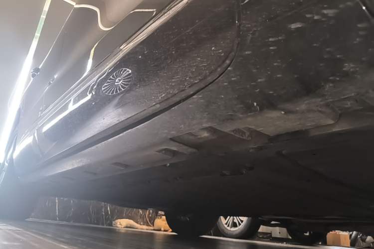 Used Hima H5 2025 Model Range-Extending Max Right Side Sill