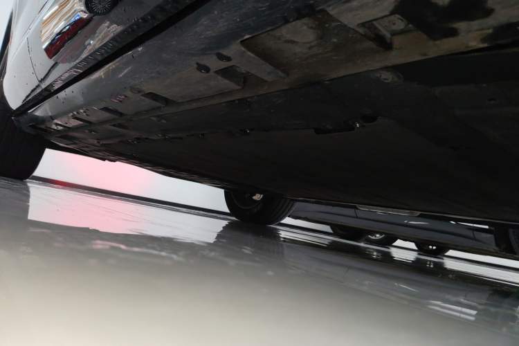 Used Hima H5 2025 Model Range-Extending Max Right Side Sill