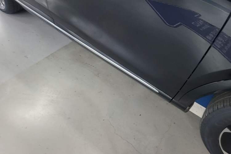 Used Hima H5 2025 Model Range-Extending Max Right Side Sill