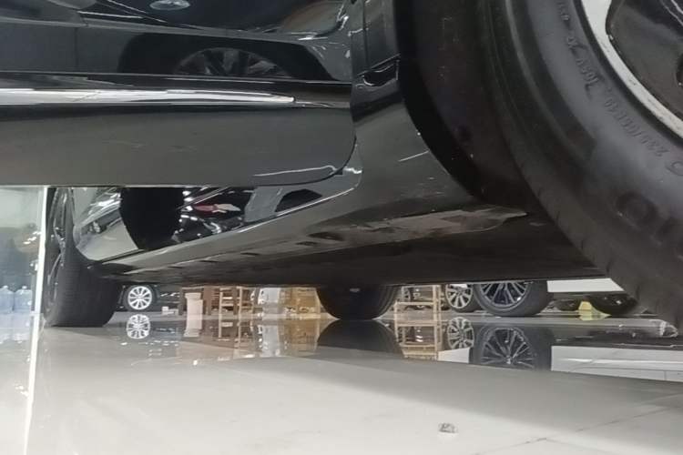 Used Hima H5 2025 Model Range-Extending Max Right Side Sill