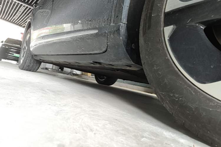 Used Hima H5 2025 Model Range-Extending Max Right Side Sill
