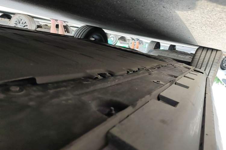 Used Hima H5 2025 Model Range-Extending Max Right Side Sill