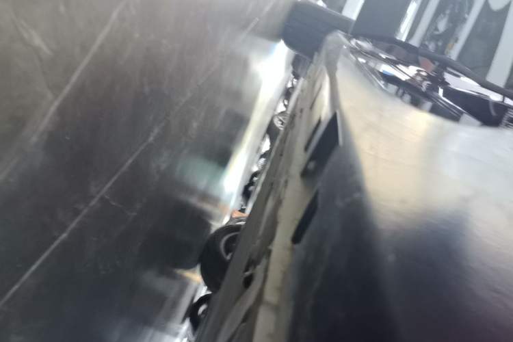 Used Hima H5 2025 Model Range-Extending Max Right Side Sill
