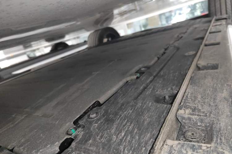 Used Hima H5 2025 Model Range-Extending Max Right Side Sill