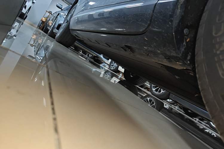 Used Hima H5 2025 Model Pure Electric Max Right Side Sill