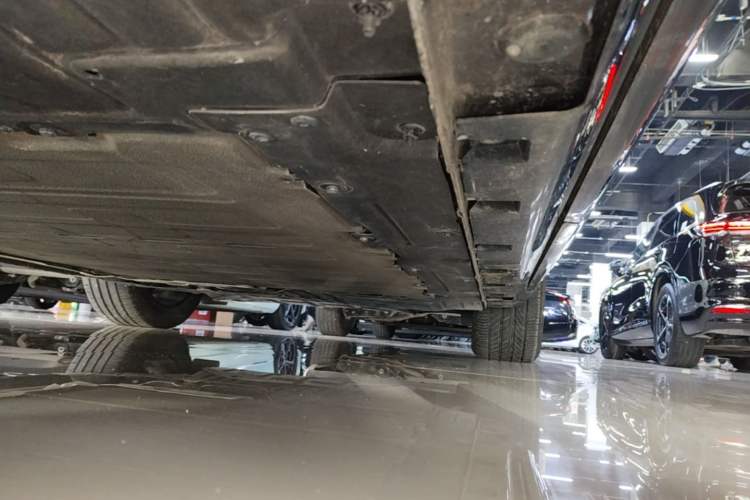 Used Hima H5 2025 Model Range-Extending Max Right Side Sill
