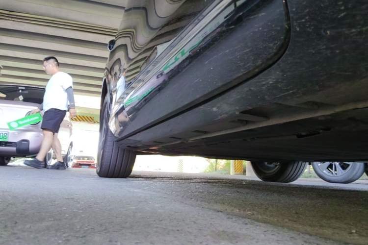 Used Hima H5 2025 Model Range-Extending Max Right Side Sill