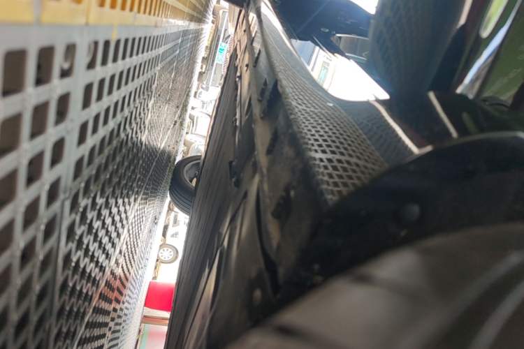 Used Hima H5 2025 Model Range-Extending Max Right Side Sill