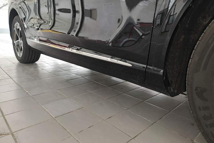 Used Hima H5 2025 Model Range-Extending Max Right Side Sill