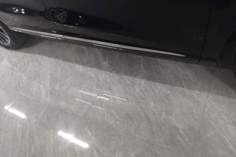 Used Hima H5 2025 Model Pure Electric Max Long Range Right Side Sill