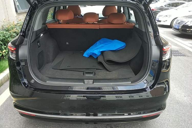Used Hima H5 2025 Model Range-Extending Max Trunk