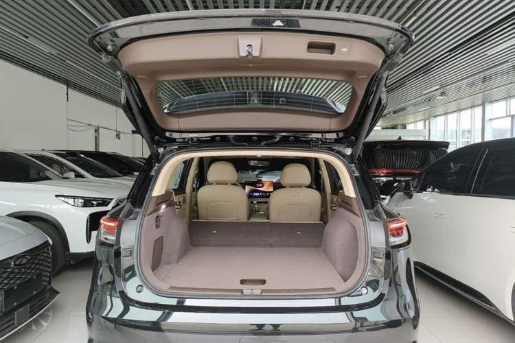 Used Hima H5 2025 Model Range-Extending Max Trunk