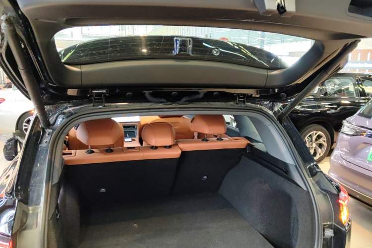 Used Hima H5 2025 Model Range-Extending Max Trunk
