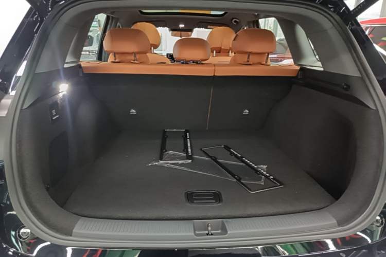 Used Hima H5 2025 Model Range-Extending Max Trunk