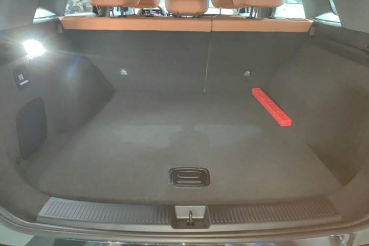 Used Hima H5 2025 Model Range-Extending Max Trunk
