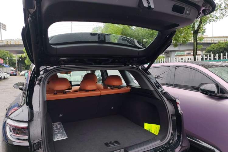 Used Hima H5 2025 Model Range-Extending Max Trunk