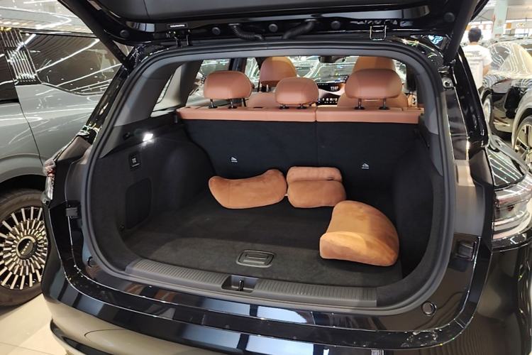 Used Hima H5 2025 Model Range-Extending Max Trunk