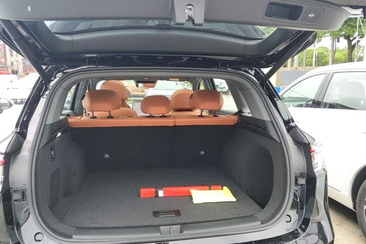 Used Hima H5 2025 Model Range-Extending Max Trunk