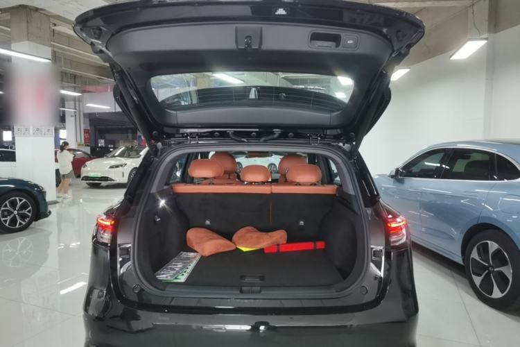 Used Hima H5 2025 Model Range-Extending Max Trunk