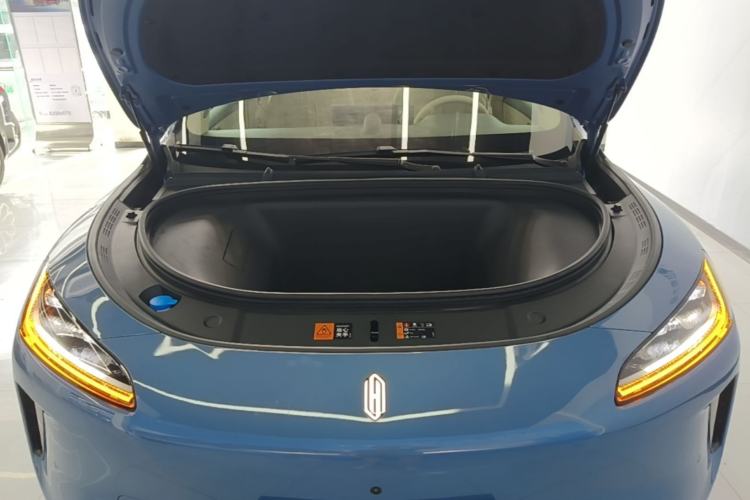 Used Hima H5 2025 Model Pure Electric Max Long Range Engine Bay