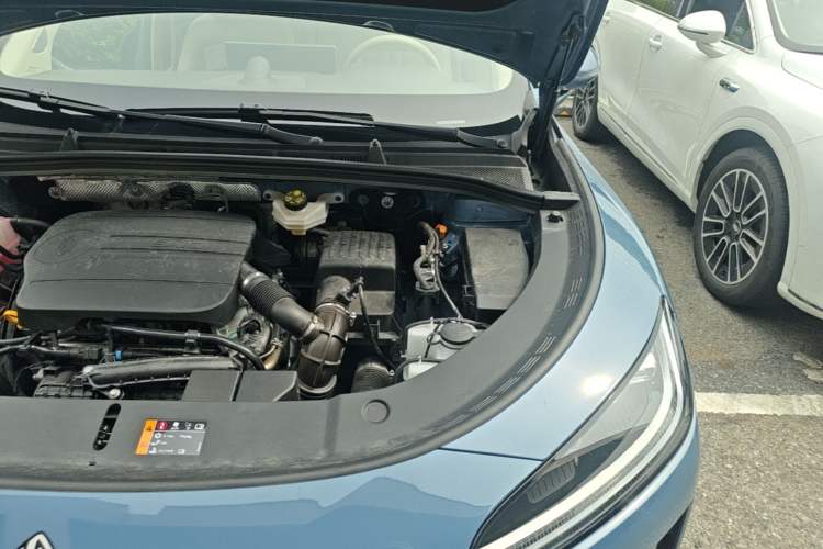 Used Hima H5 2025 Model Range-Extending Max Engine Bay Left