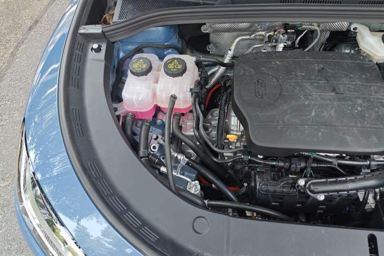 Used Hima H5 2025 Model Range-Extending Max Engine Bay Right