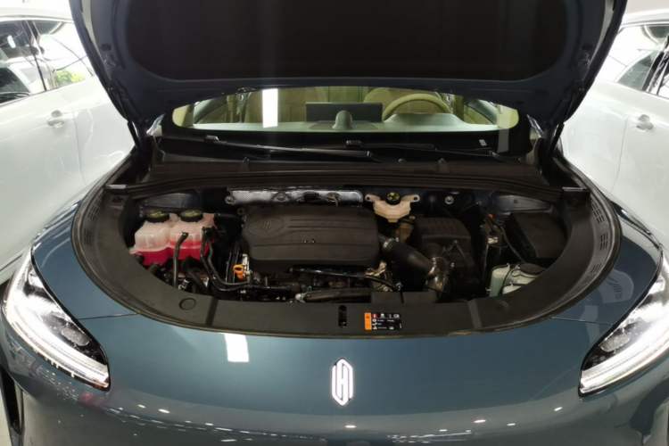 Used Hima H5 2025 Model Range-Extending Max Engine Bay