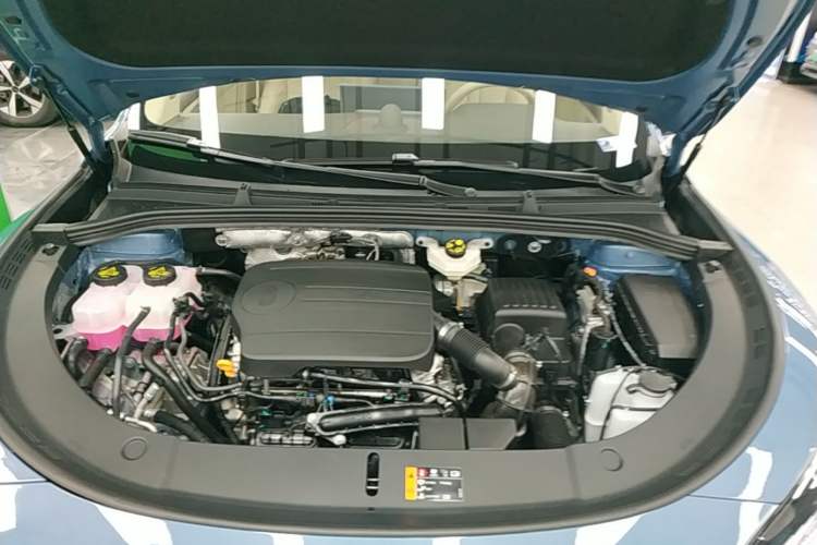 Used Hima H5 2025 Model Range-Extending Max Engine Bay