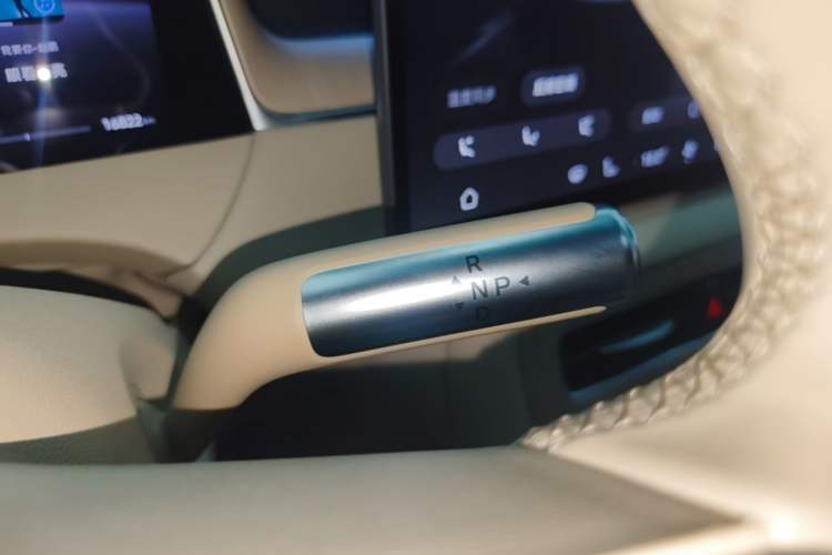 Used Hima H5 2025 Model Pure Electric Max Long Range Gear Lever