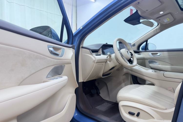 Used Hima H5 2025 Model Range-Extending Max Interior 3