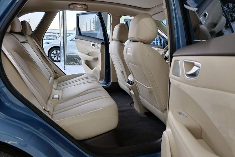 Used Hima H5 2025 Model Range-Extending Max Interior 5