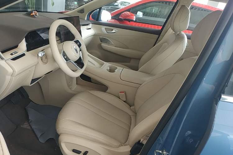 Used Hima H5 2025 Model Range-Extending Max Left Front Seat