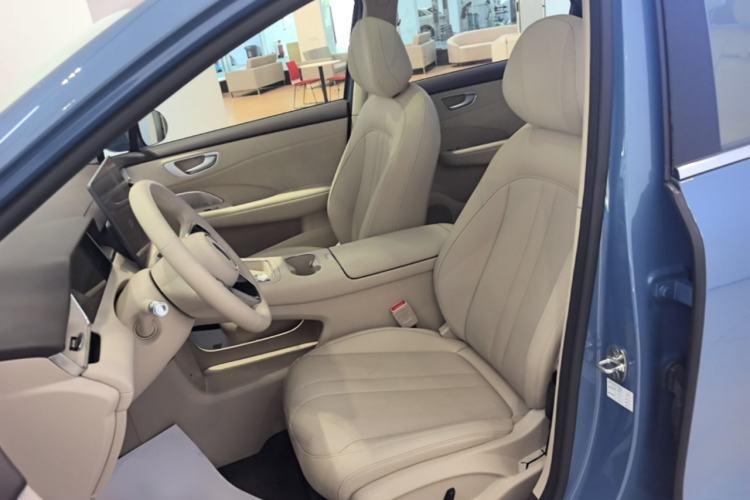 Used Hima H5 2025 Model Range-Extending Max Left Front Seat