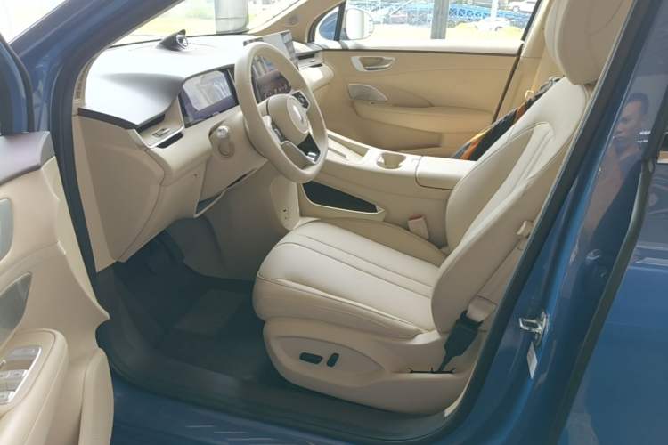 Used Hima H5 2025 Model Pure Electric Max Long Range Left Front Seat