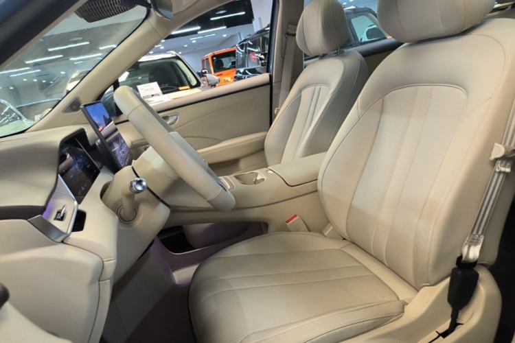 Used Hima H5 2025 Model Range-Extending Max Left Front Seat