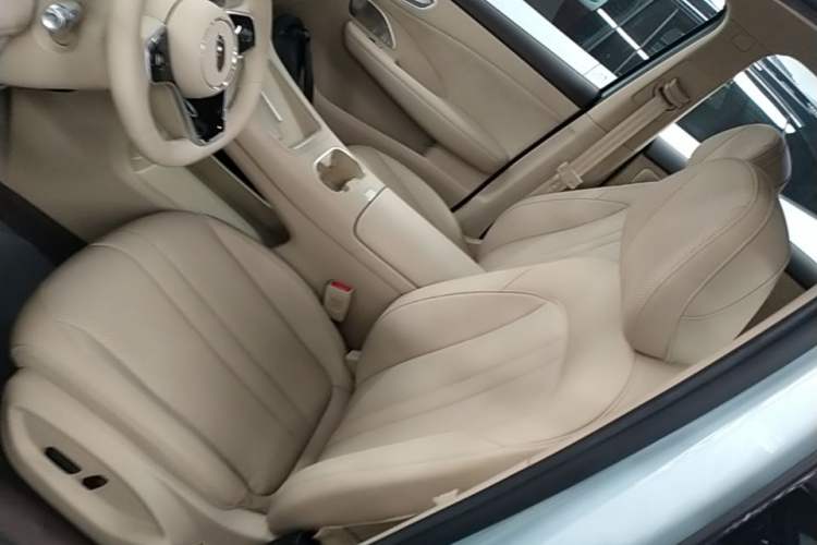 Used Hima H5 2025 Model Range-Extending Pro Left Front Seat
