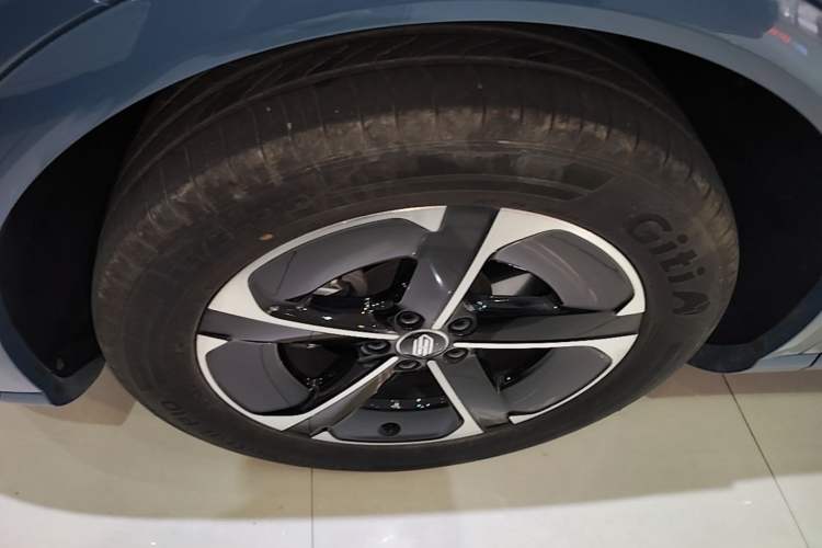 Used Hima H5 2025 Model Range-Extending Max Left Front Wheel Hub