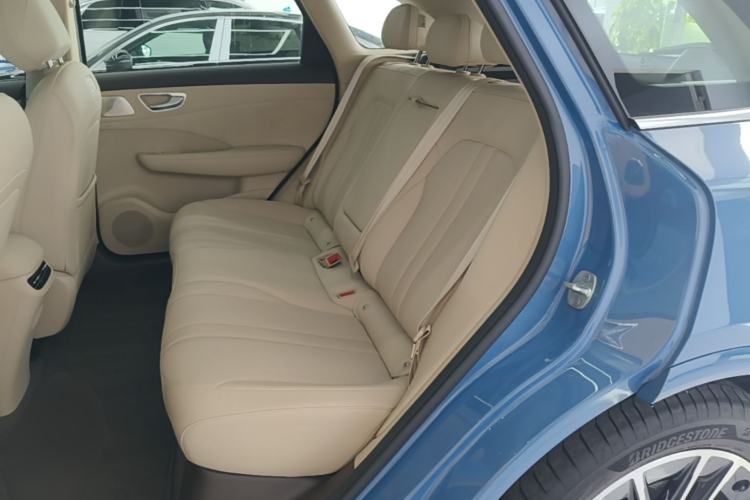 Used Hima H5 2025 Model Pure Electric Max Long Range Left Rear Seat