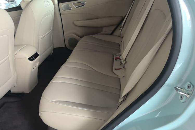 Used Hima H5 2025 Model Range-Extending Pro Left Rear Seat